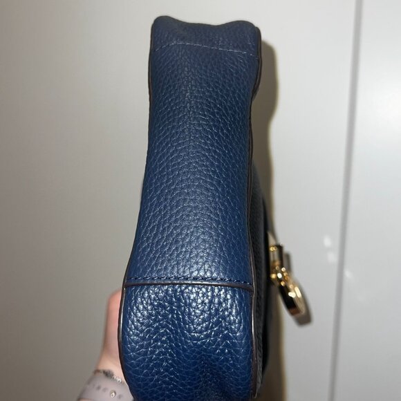 MICHAEL Michael Kors Crossbody Hamilton Traveler Leather Purse Navy Gold Accents - Picture 11 of 13